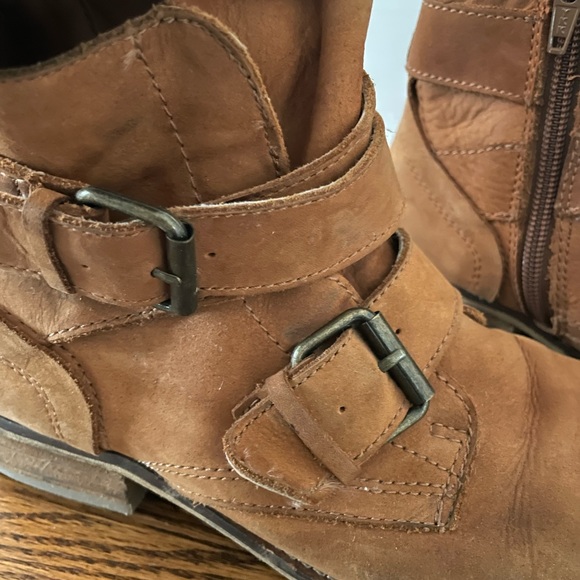 Steve Madden boots - Picture 3 of 6